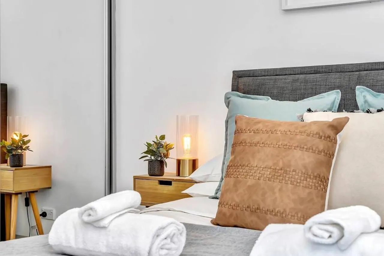 Recharge On Rundle Adelaide Apartman