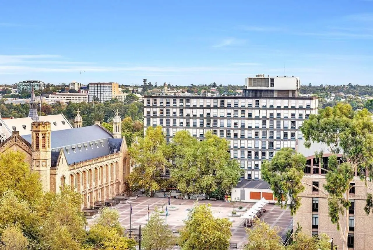 Recharge On Rundle Adelaide Apartman